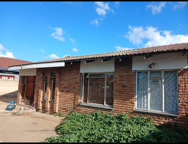 3 BEDROOM HOUSE FOR SALE IN WESTENBURG